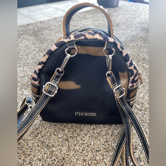 Steve Madden Jacki Mini Backpack Purse Faux Leather Studded Leopard - Picture 3 of 7